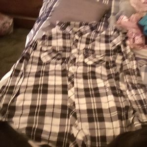 Passport black and white button down long sleeve flannel shirt